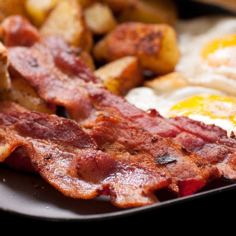 Jantar em três etapas foi criado especialmente para celebrar o Dia do Bacon na Cerveja e Porcaria