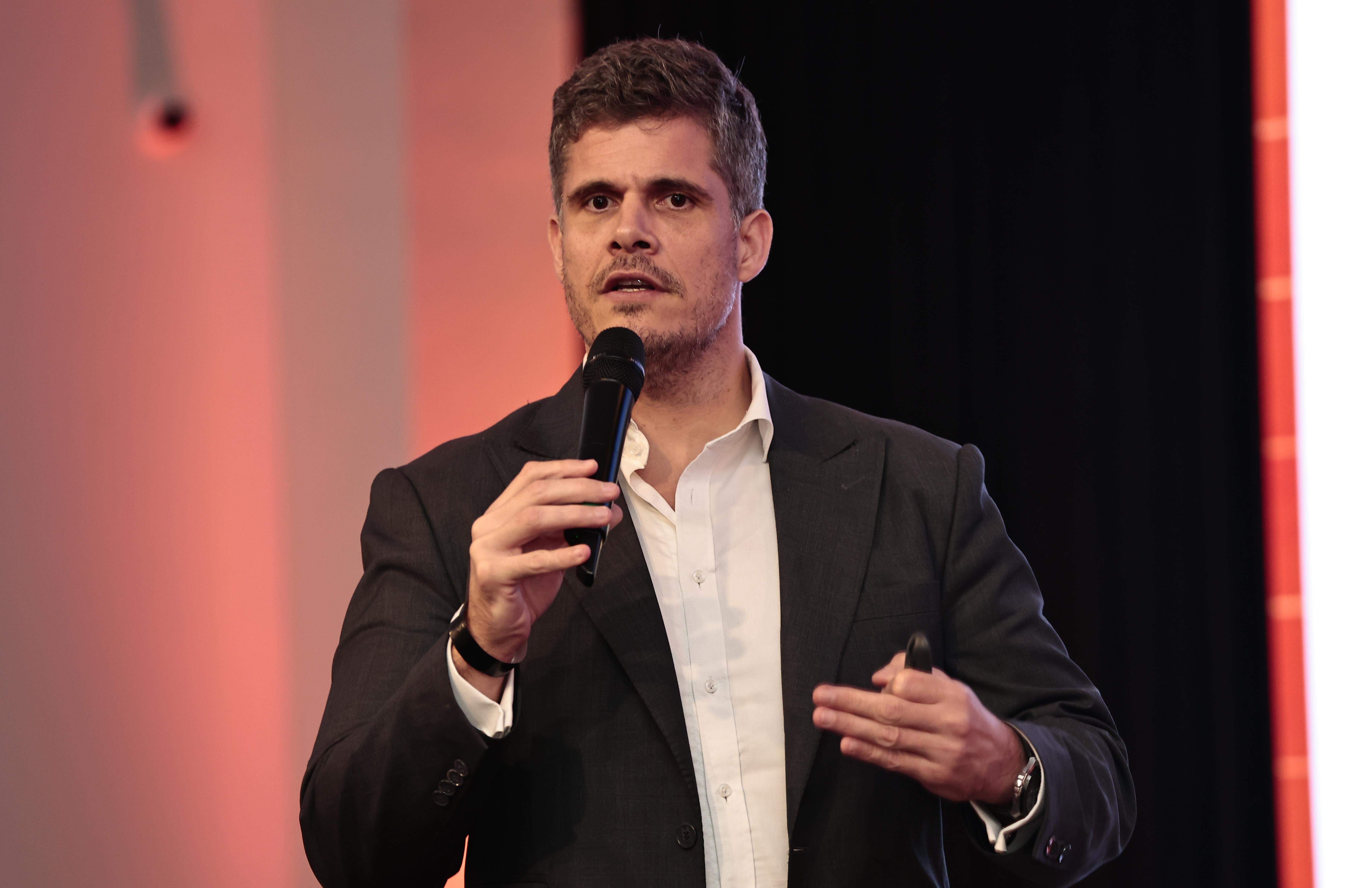 Emanuel Pessoa: empresas não se prepararam para capital chinês