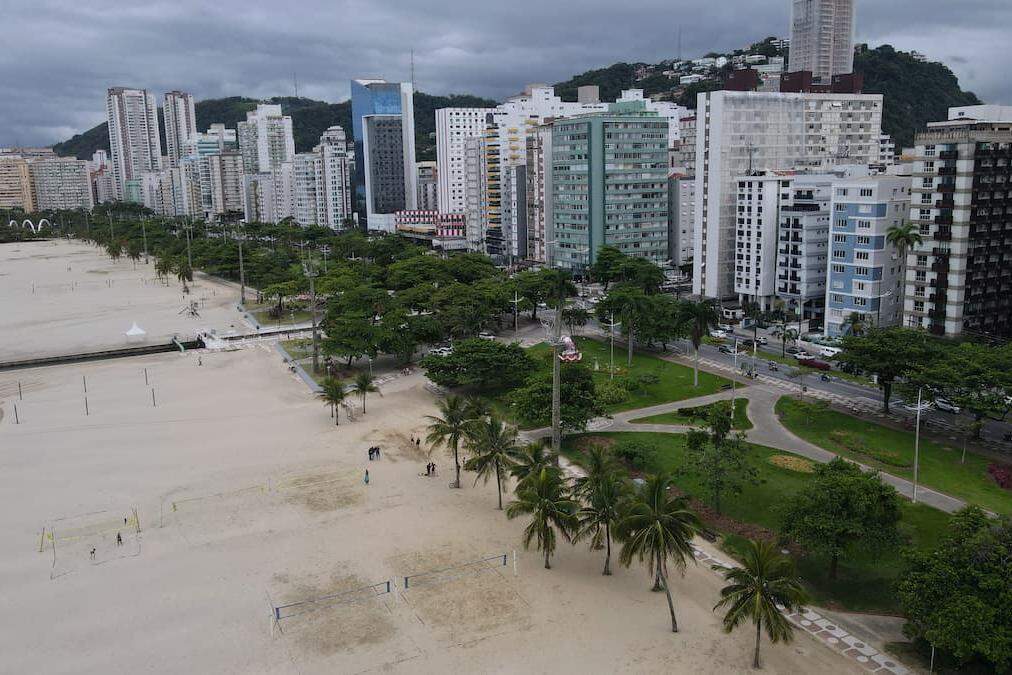 Orla de Santos: cidade conta com 216 vagas em concurso público voltado ao setor educacional