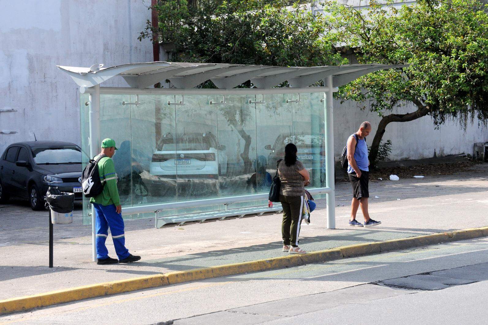 Pontos de ônibus em Praia Grande receberam melhorias estruturais