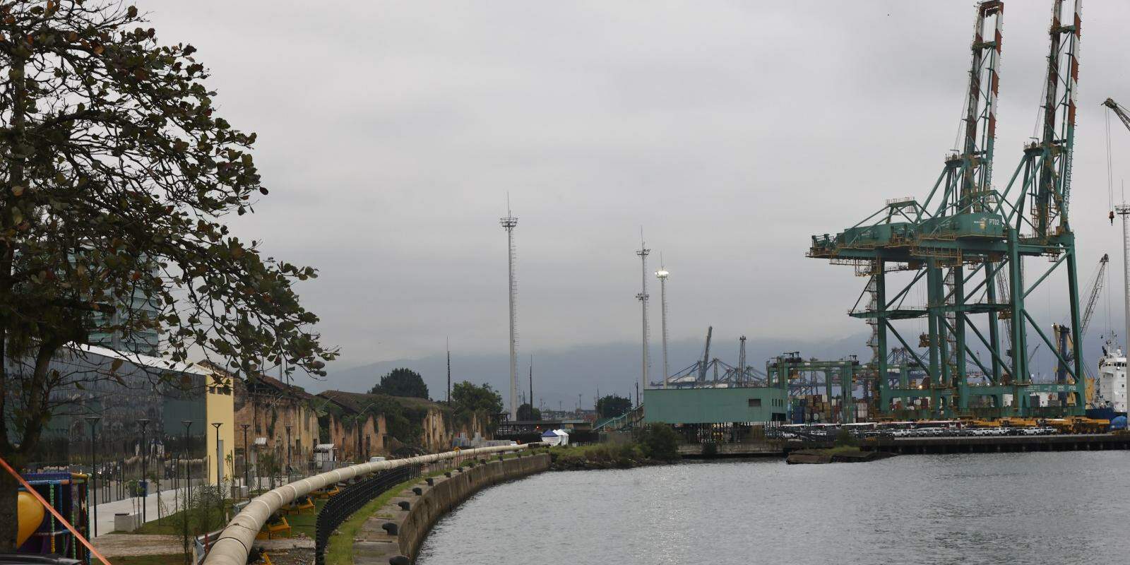 Terminal de Passageiros Giusfredo Santini será erguido na água, em frente ao Parque Valongo e ao lado de onde hoje funciona o Ecoporto