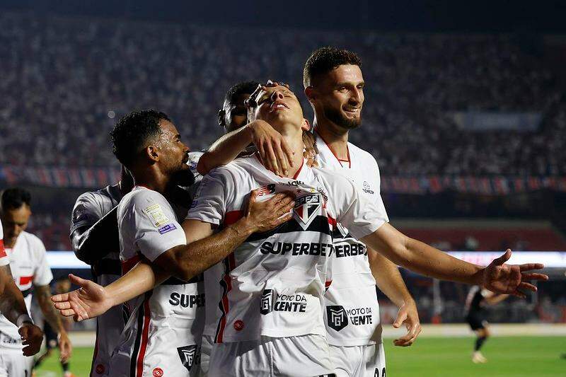 Com o resultado, o São Paulo subiu para a 11ª posição e alcançou a marca de 30 pontos