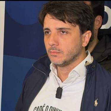 Julgamento do processo de registro de Renan Santos seria iniciado, em plenário virtual do TSE, nesta segunda-feira (31)