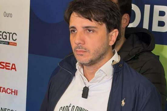 Julgamento do processo de registro de Renan Santos seria iniciado, em plenário virtual do TSE, nesta segunda-feira (31)
