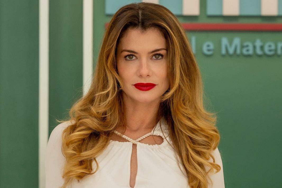 Vanessa é a segunda vilã de Alinne em novelas