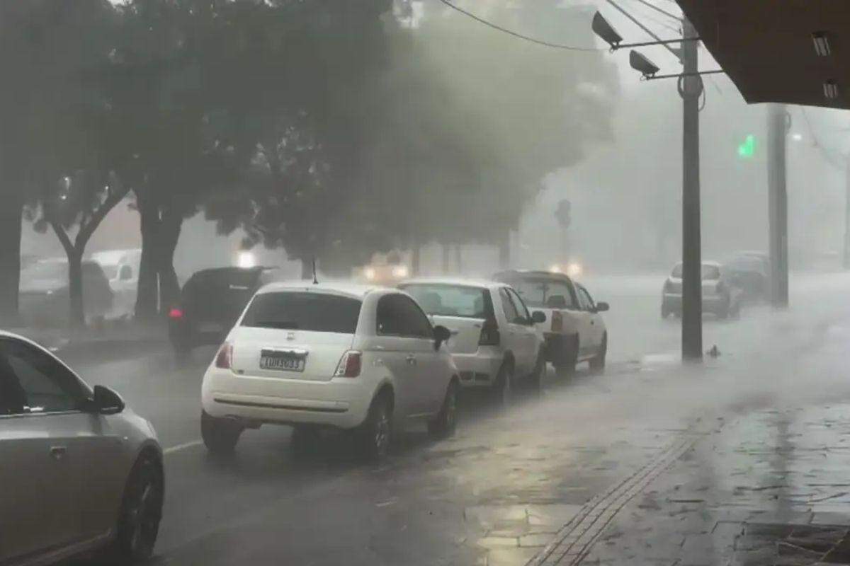 Seis cidades entram em situação de emergência após granizo e chuvas intensas