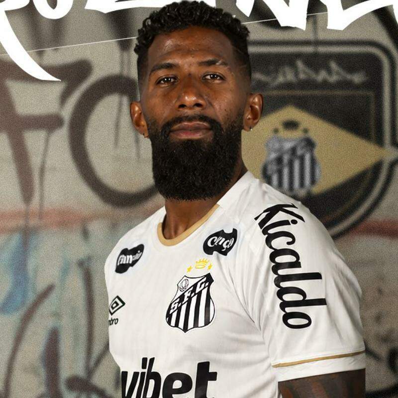 Aos 34 anos, Rodinei assinou com o Santos até o fim de 2027