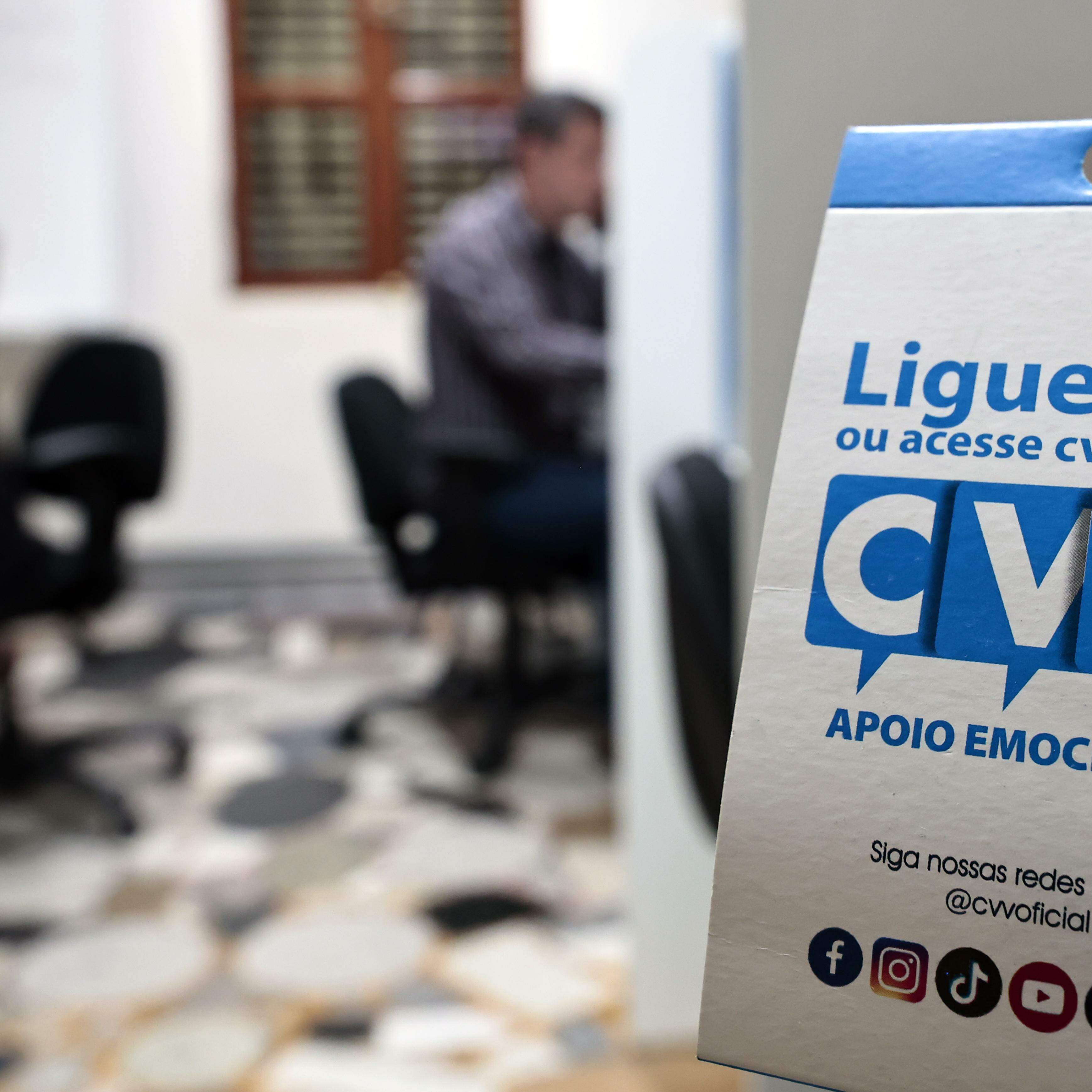 CVV é espaço seguro para falar sobre sentimentos, angústias e dificuldades. E para salvar vidas