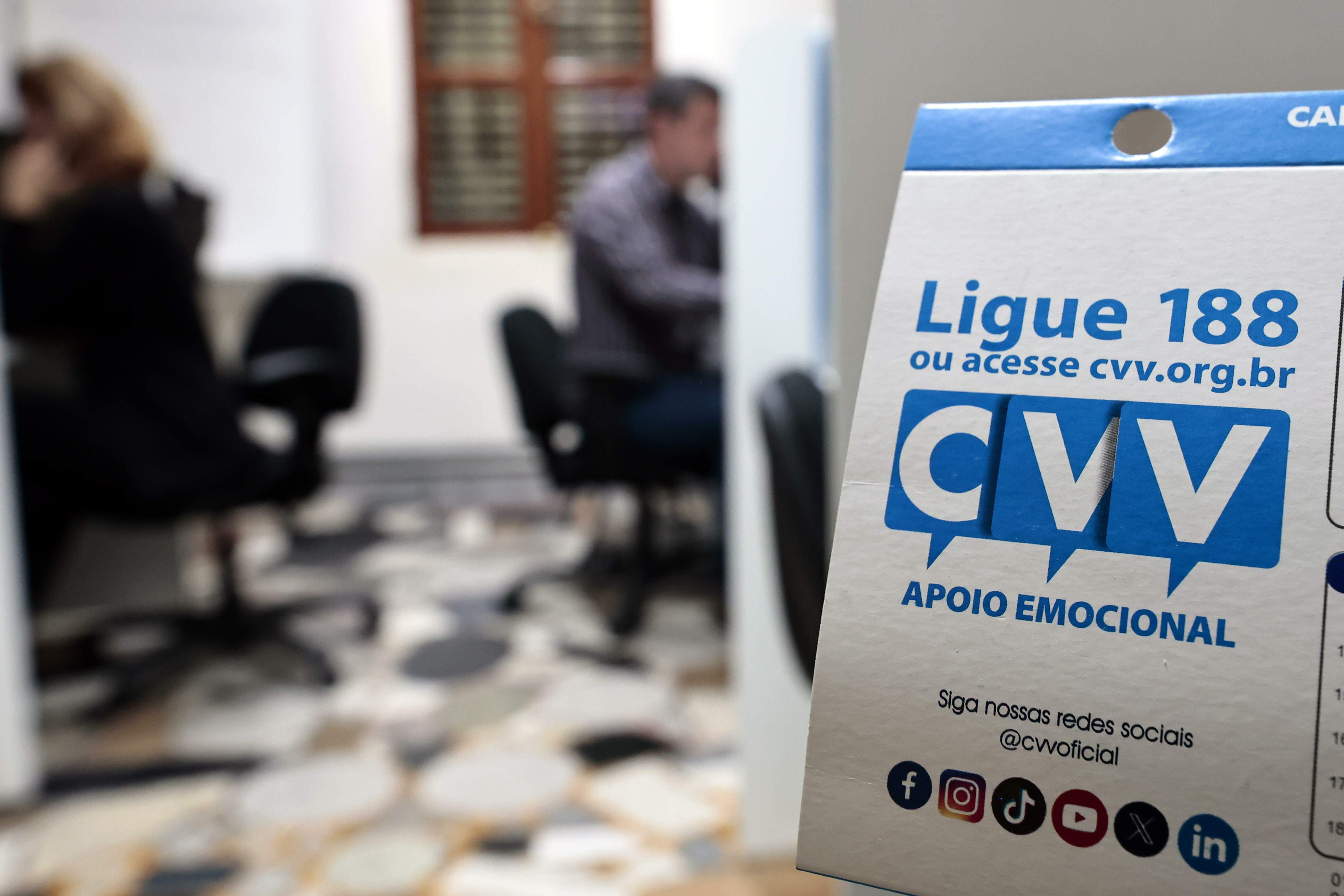 CVV é espaço seguro para falar sobre sentimentos, angústias e dificuldades. E para salvar vidas