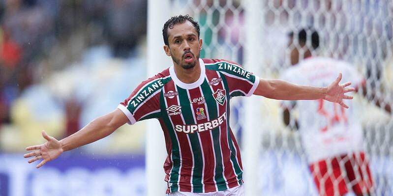 Lima tem contrato com o Fluminense até o final de 2027 e este ano defendeu o América do México