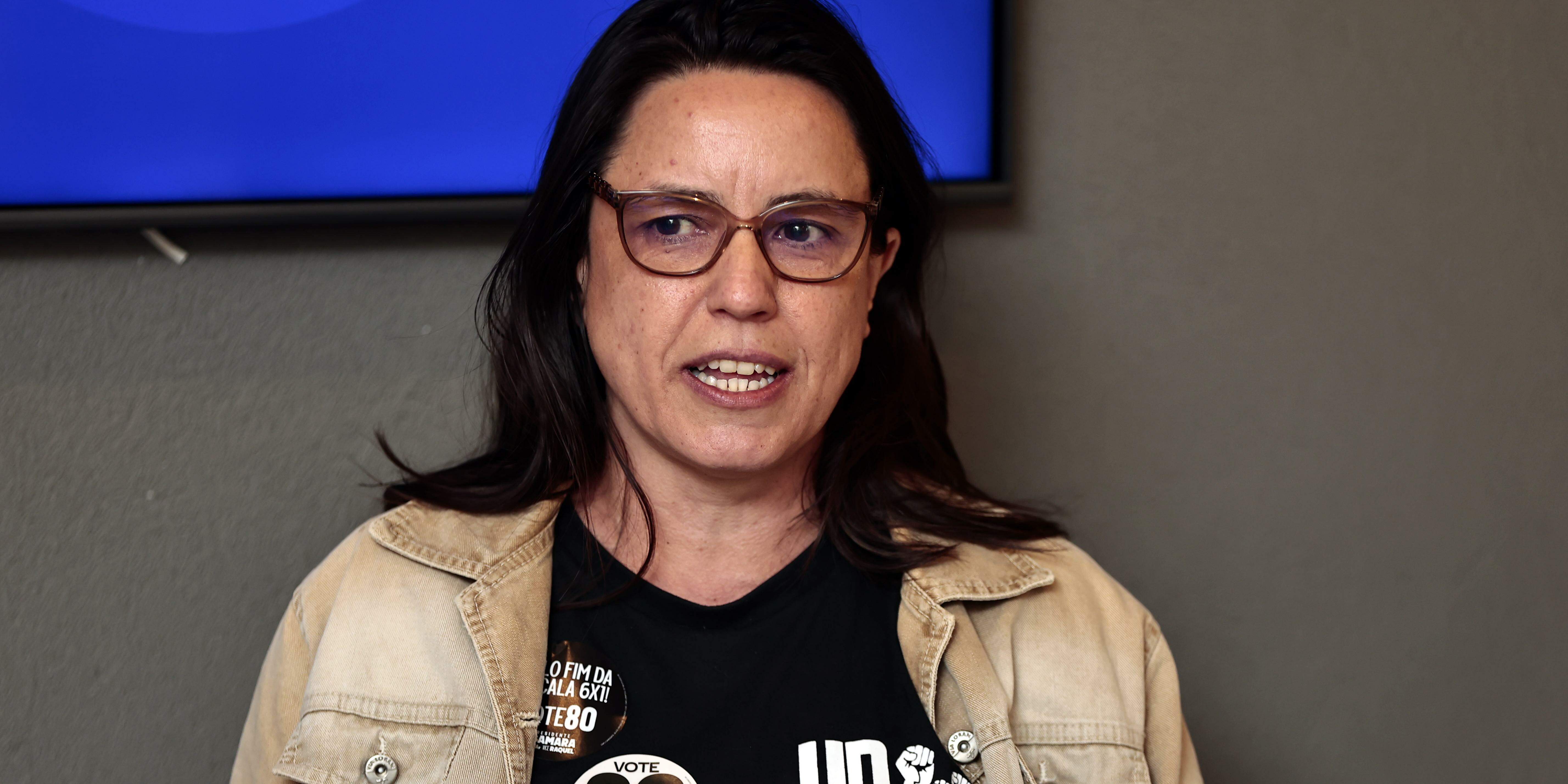 Para Maíra de Souza, é necessário reestatizar a Sabesp e reduzir a jornada de trabalho ao esquema 4x3