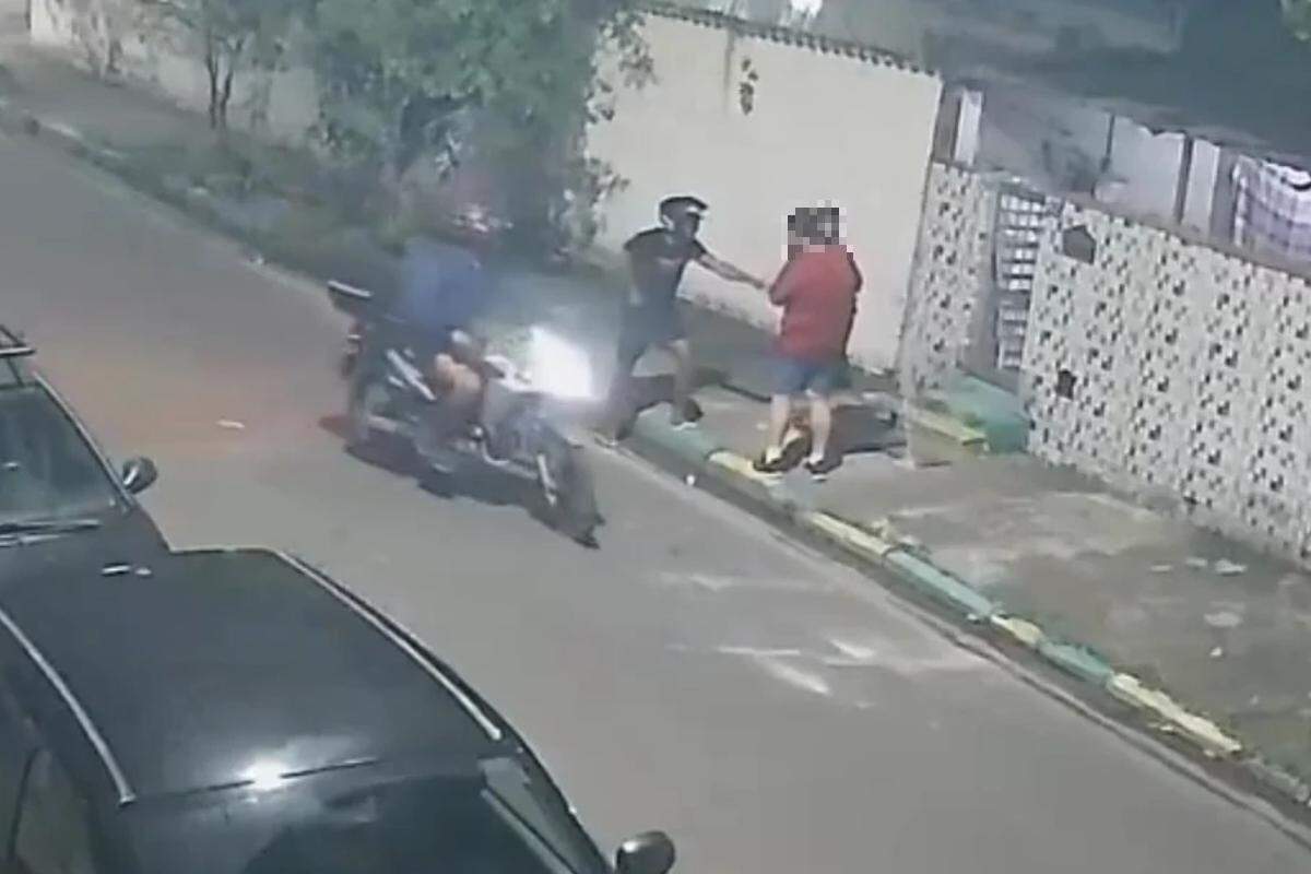 A família foi assaltada na noite de quarta-feira (2) em rua de Santos