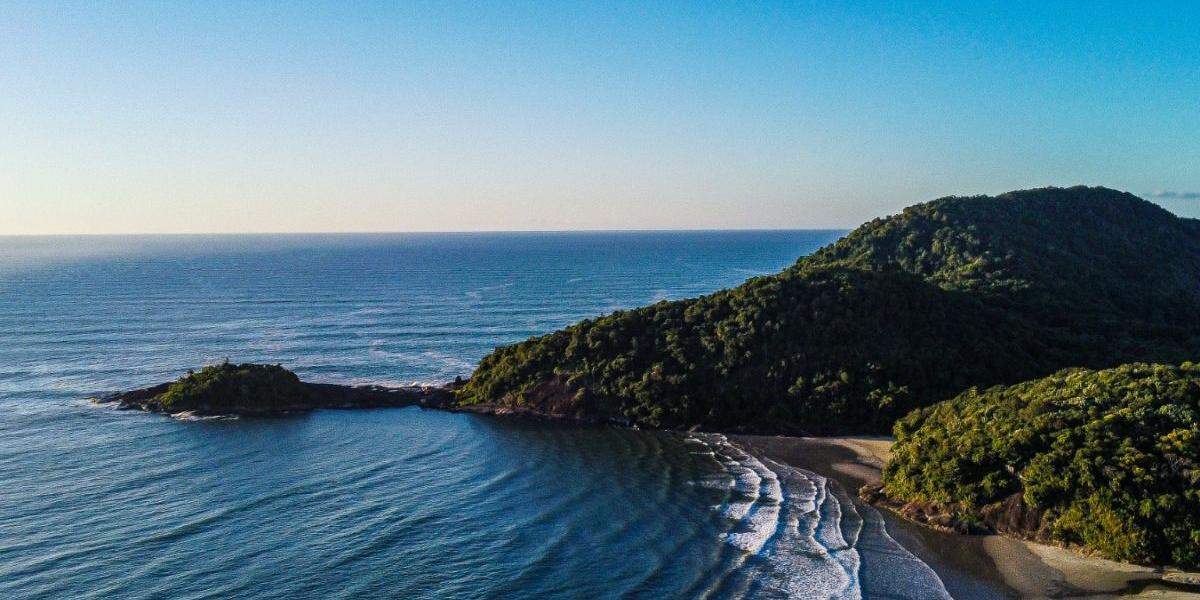 Corpo foi encontrado próximo da Praia do Indaiá, em Bertioga