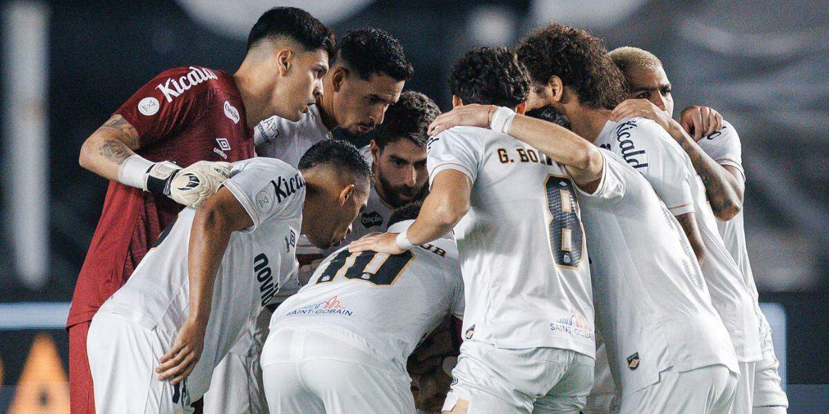 Santos encara o Internacional no domingo (6), às 16h, pelo Brasileirão
