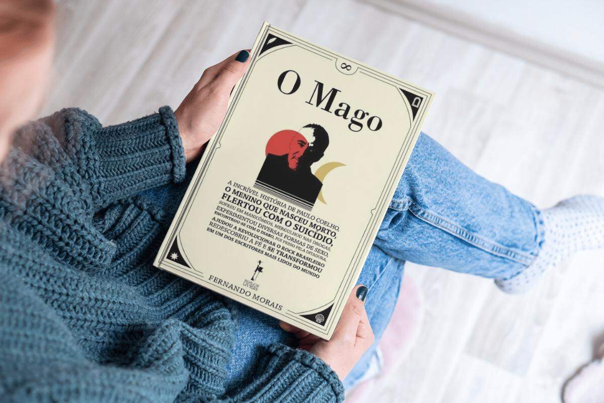 O Mago, de Fernando Morais, é uma biografia publicada pela Realejo Edições, com 652 páginas. O livro custa R$ 139,90.