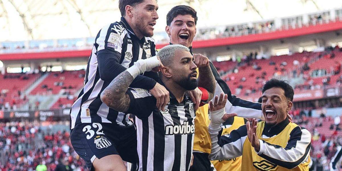 Gabriel Barbosa fez os dois primeiros do Peixe