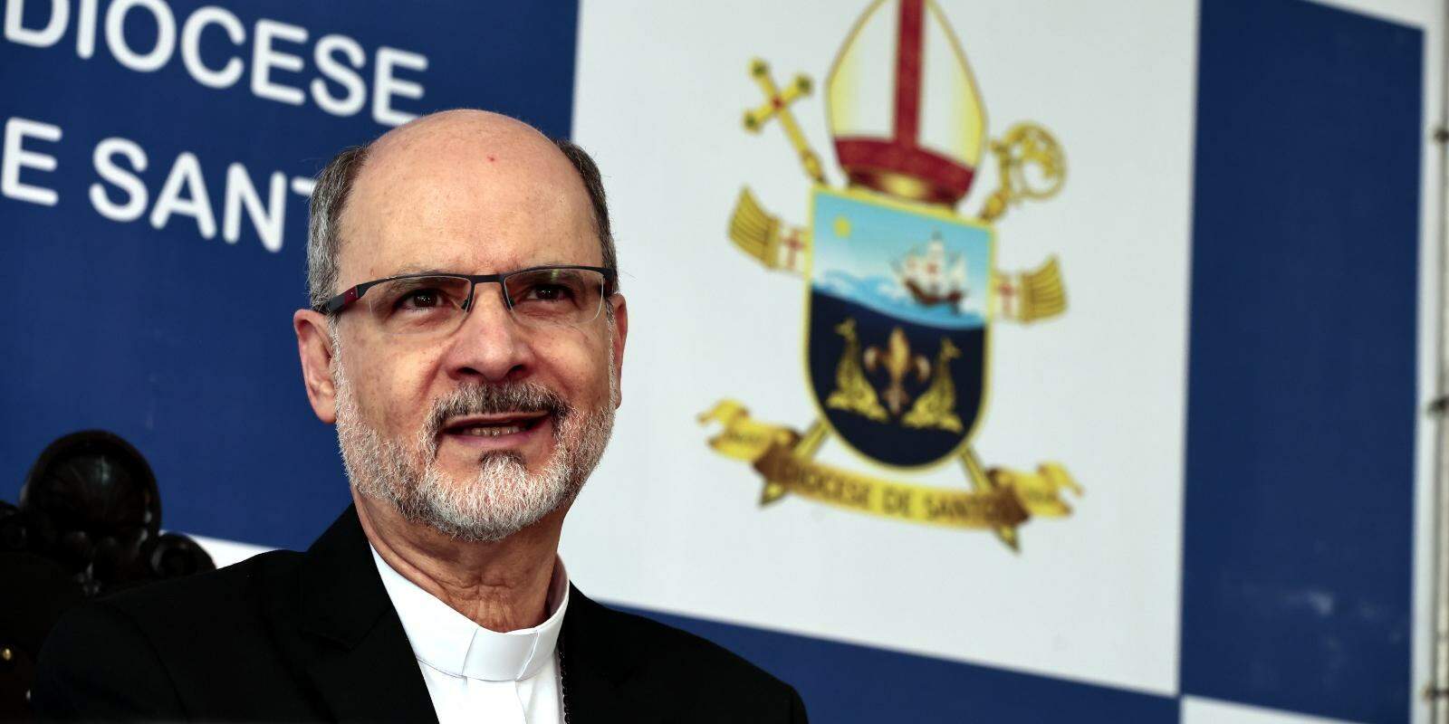 Dom Joaquim Mol é bispo diocesano em Santos