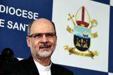 Dom Joaquim Mol é bispo diocesano em Santos