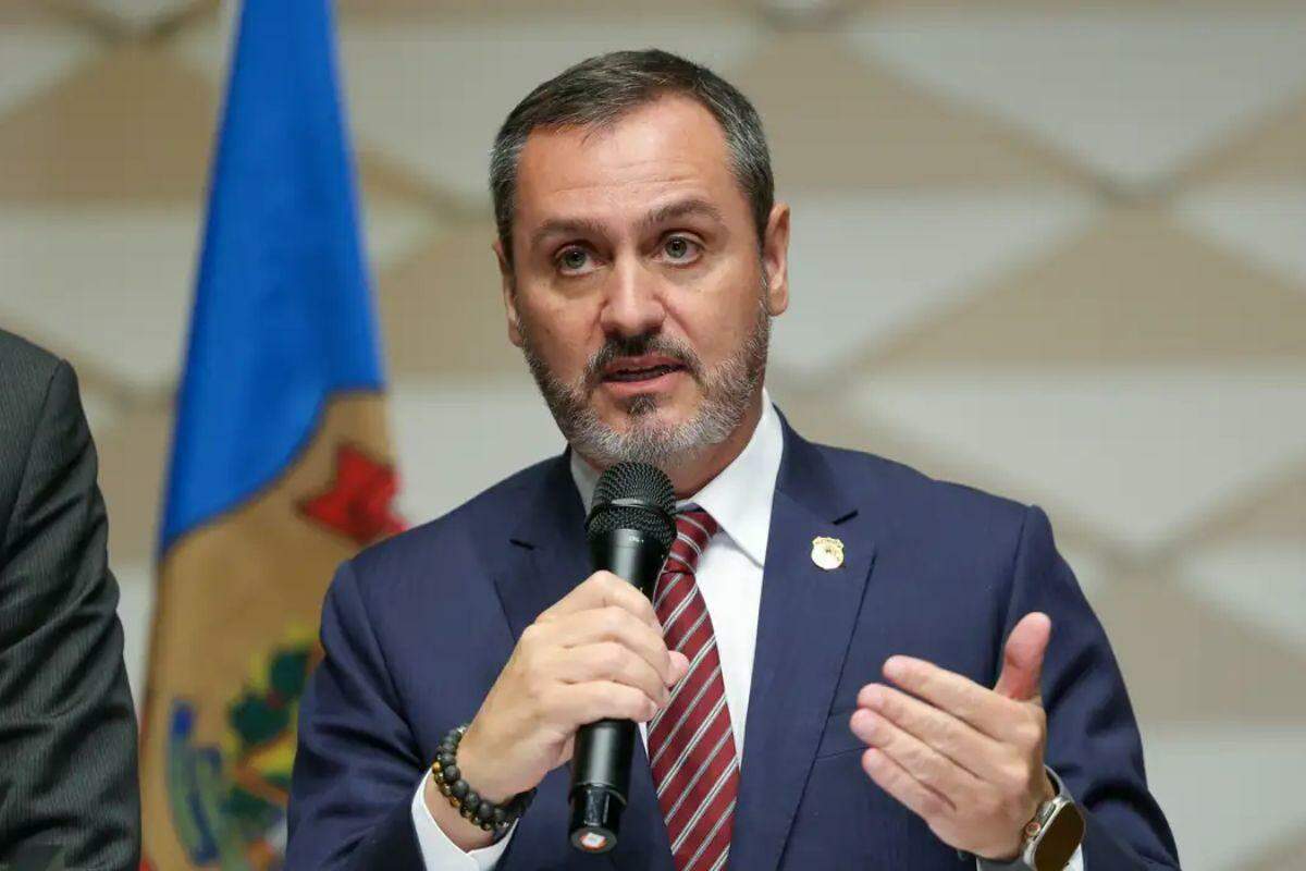 Diretor-geral da Polícia Federal, Andrei Rodrigues, foi afastado de suas funções após determinação de André Mendonça