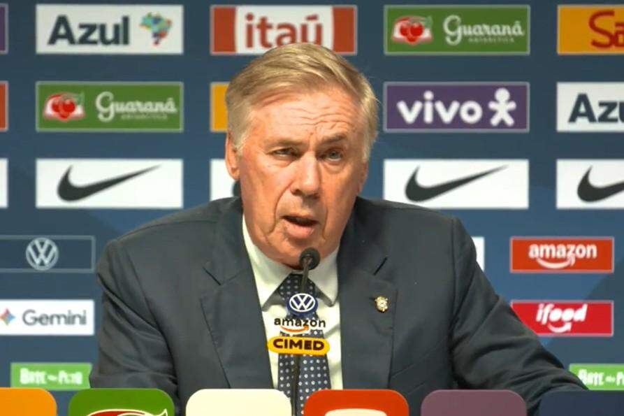 Ancelotti explica convocação de jovens e ausência de veteranos: 'Porta não está fechada'