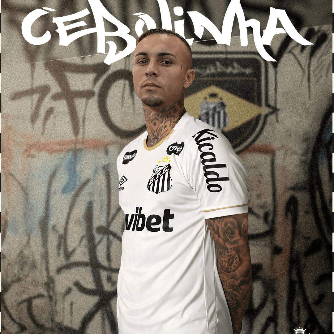 O atacante Everton Cebolinha chega como o quarto reforço do Santos da atual janela de transferências