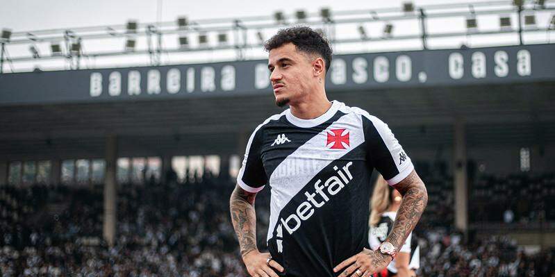 Philippe Coutinho não joga desde fevereiro, mas pode reforçar o Santos a pedido de Neymar