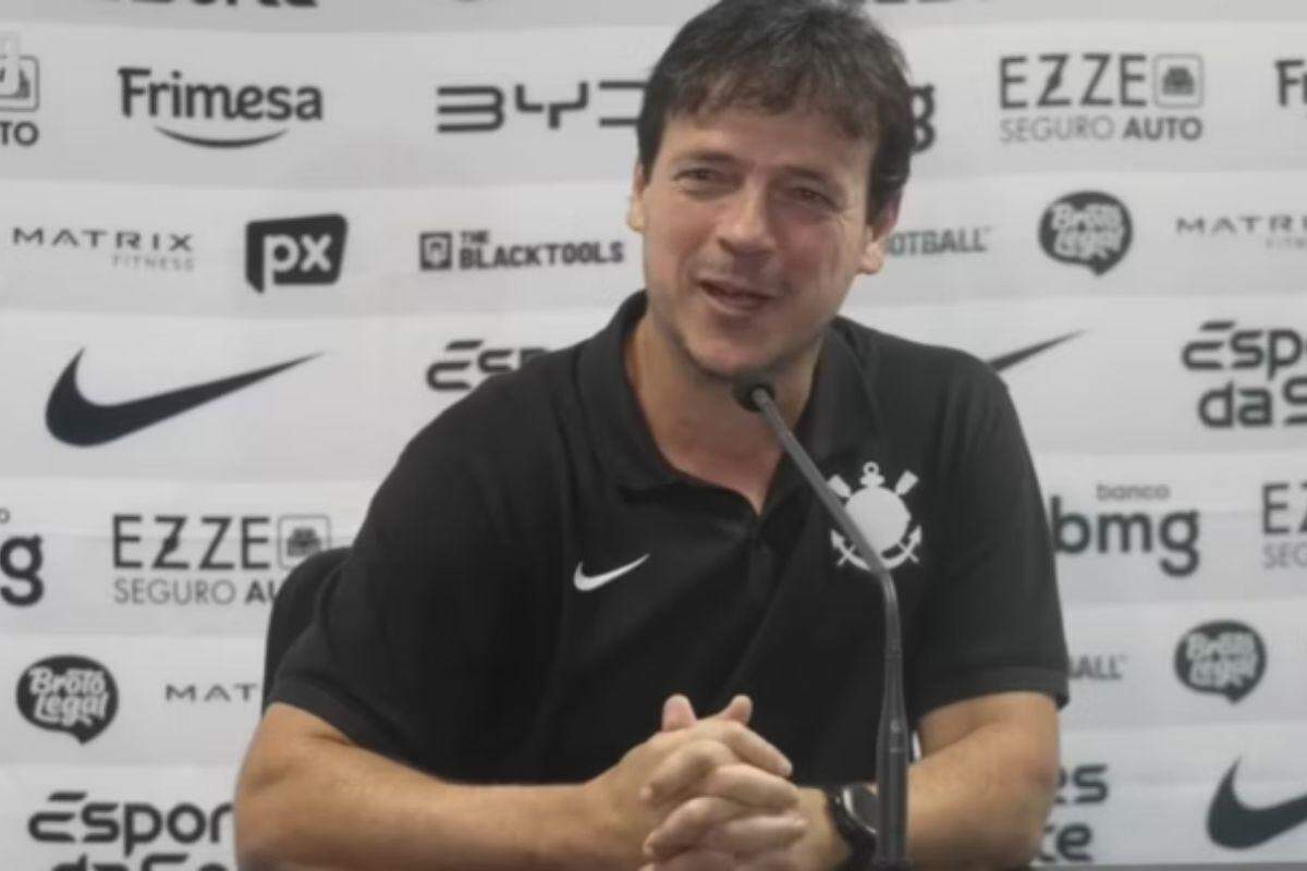 Diniz exalta atuação do Corinthians e fala sobre convocados à seleção: 'Não foi uma surpresa'