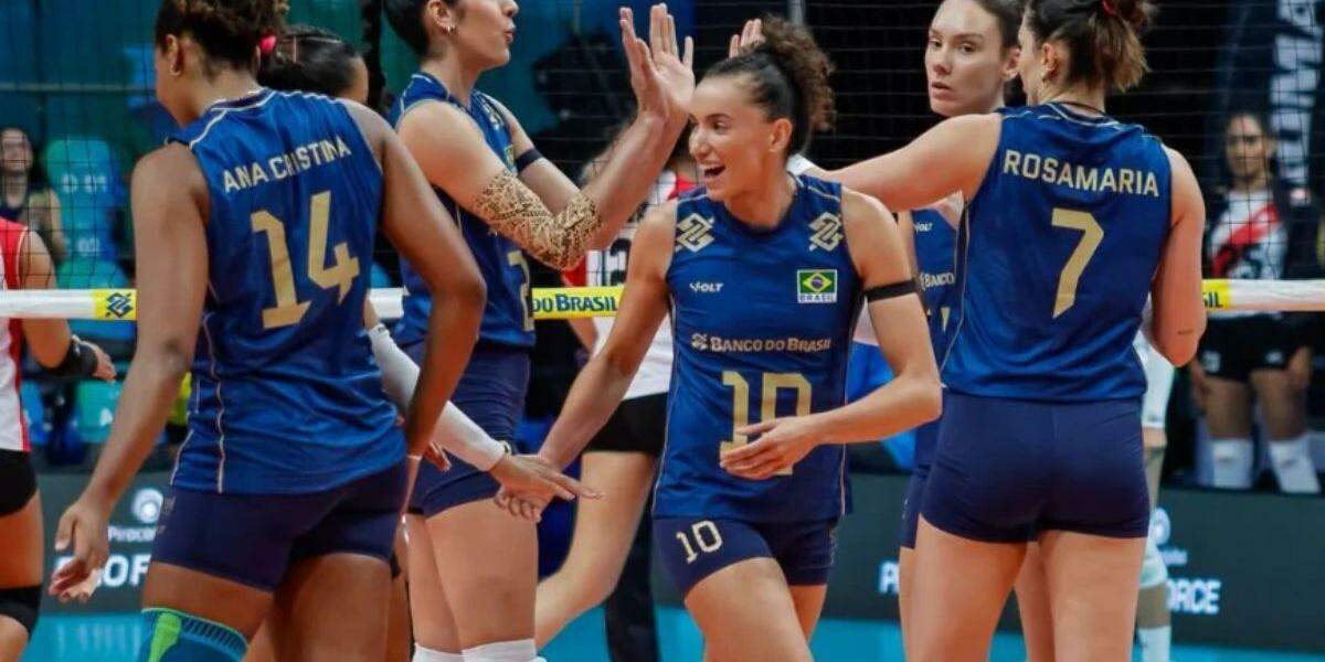 Vôlei feminino do Brasil passa fácil pelo Peru e continua imbatível na busca por vaga olímpica