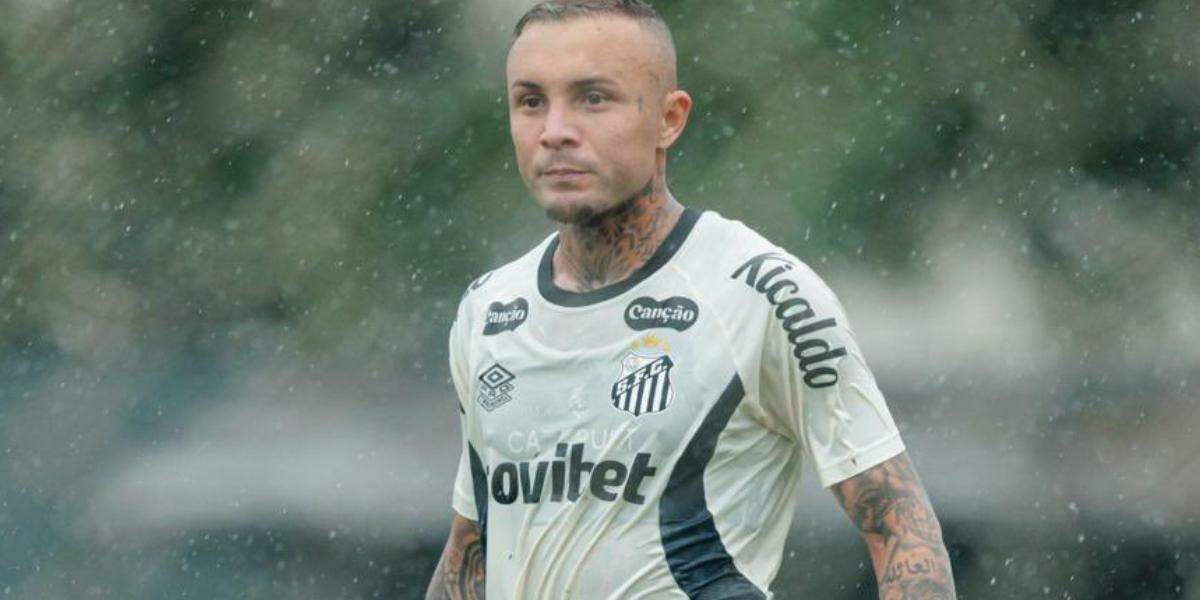 Everton Cebolinha foi apresentado no Santos nesta quinta-feira (10)