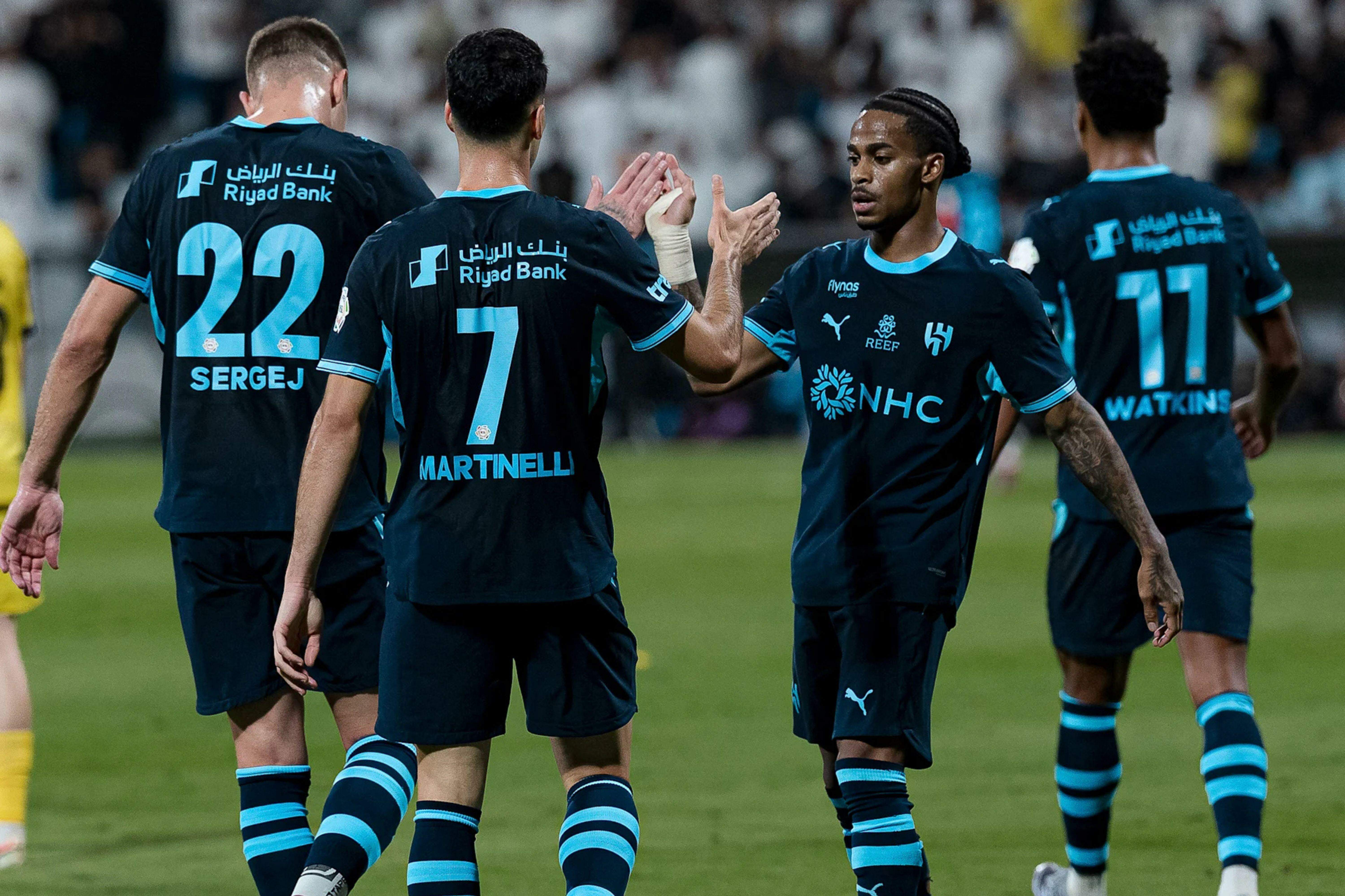Gabriel Martinelli brilha com hat-trick e garante vitória do Al-Hilal em goleada