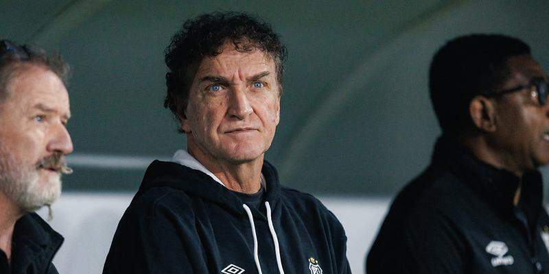 Cuca projeta jogo difícil contra o Galo, mas confia na força do grupo para o Santos avançar na Copa Sul-Americana