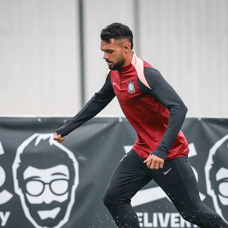 Corinthians e Flamengo duelam pelo Brasileirão na expectativa por reencontro na Libertadores