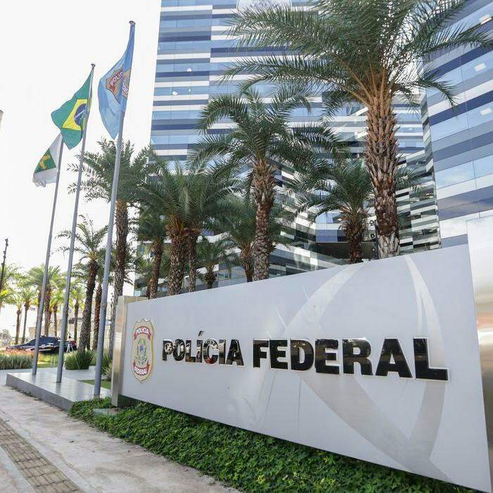 PF está com celular de Vorcaro e afirma poder enviar dados a ministros