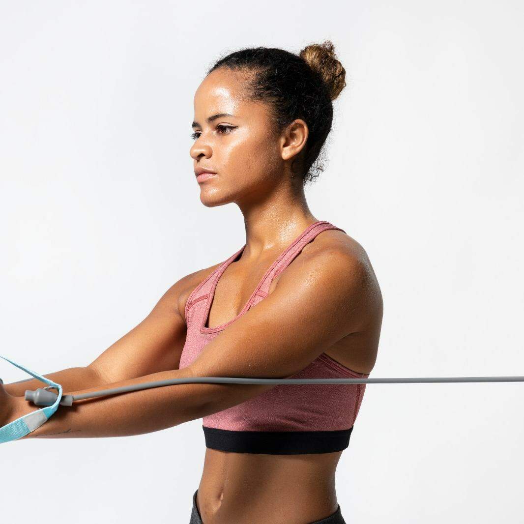 As mulheres querem braços firmes e definidos, mas temem visual musculoso