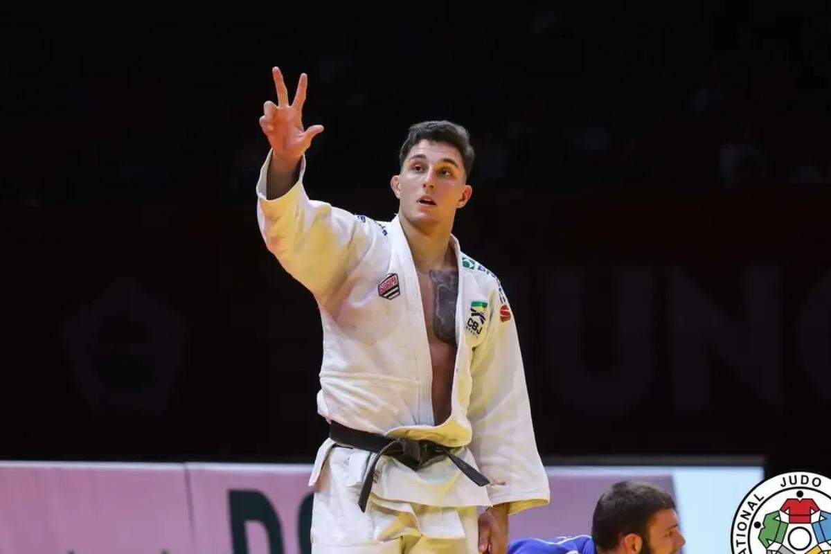 Guilherme Schimidt é ouro e país fecha Grand Slam de judô com 3 pódios