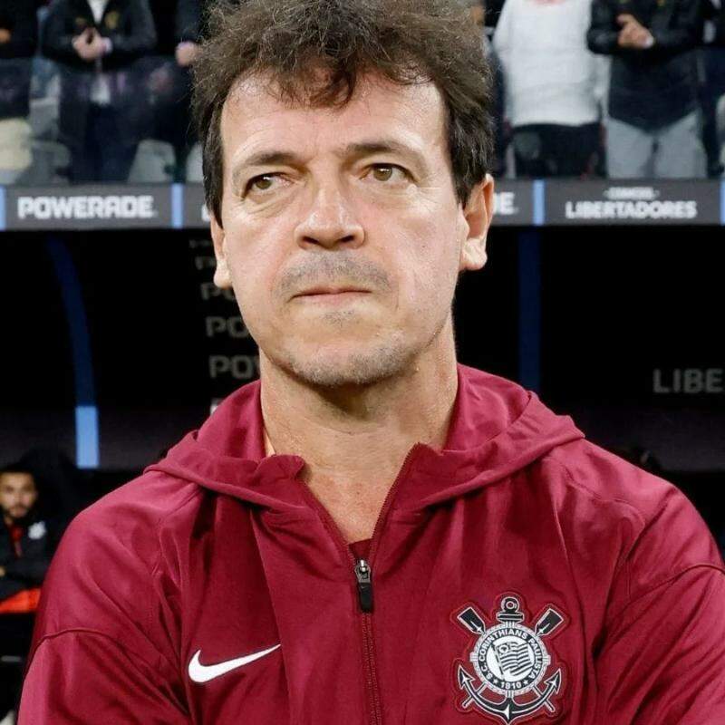 Diniz elogia jovens, mas admite 'incômodo' por sequência negativa: 'A gente deixou a desejar'
