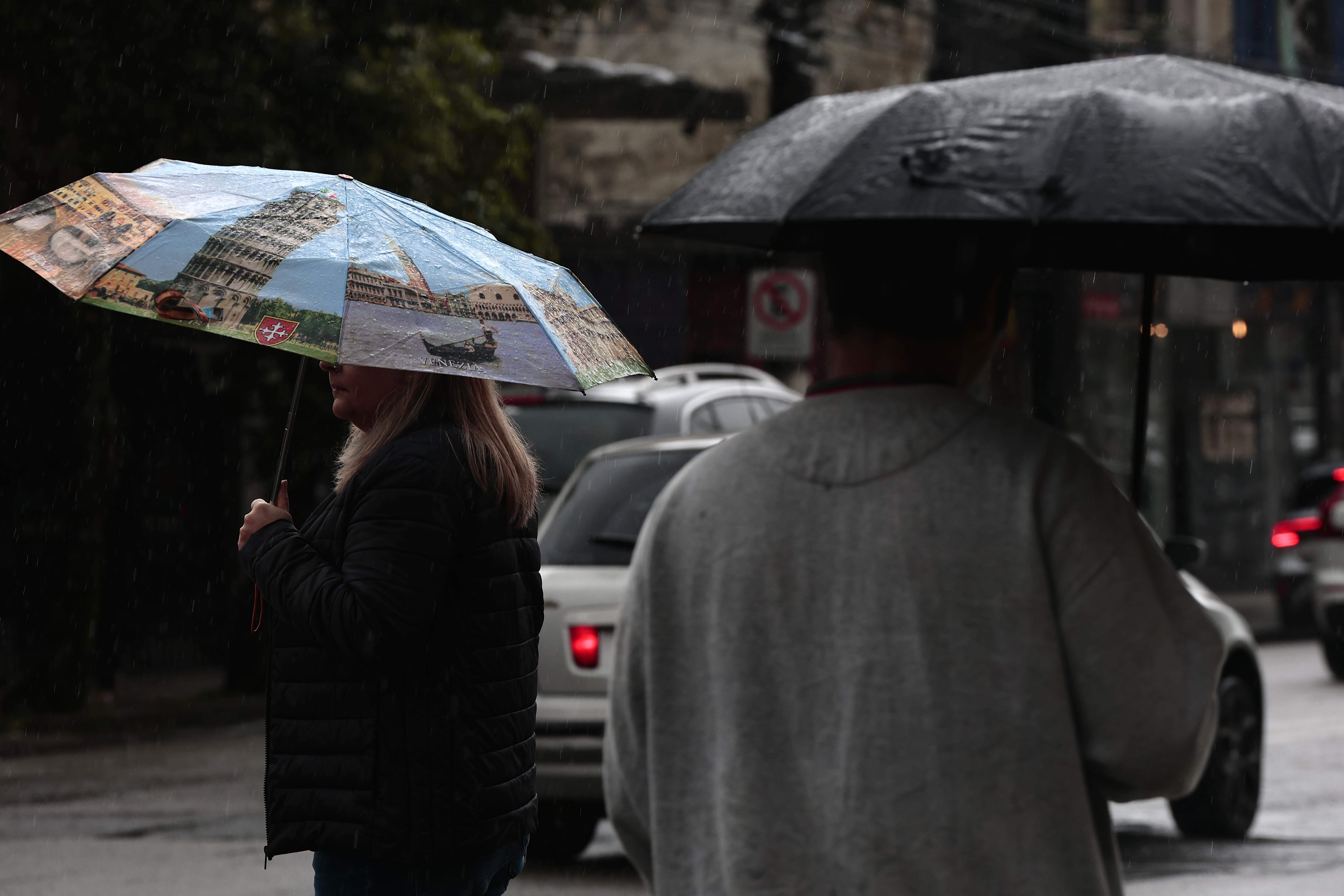Chuva intensa é esperada na Baixada Santista nas próximas horas