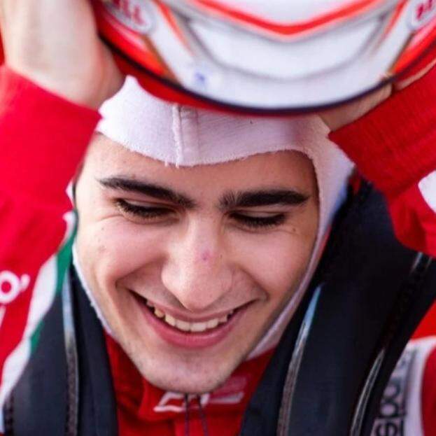 Rafa Câmara pilota Ferrari de 2025 em novo passo rumo à Fórmula 1