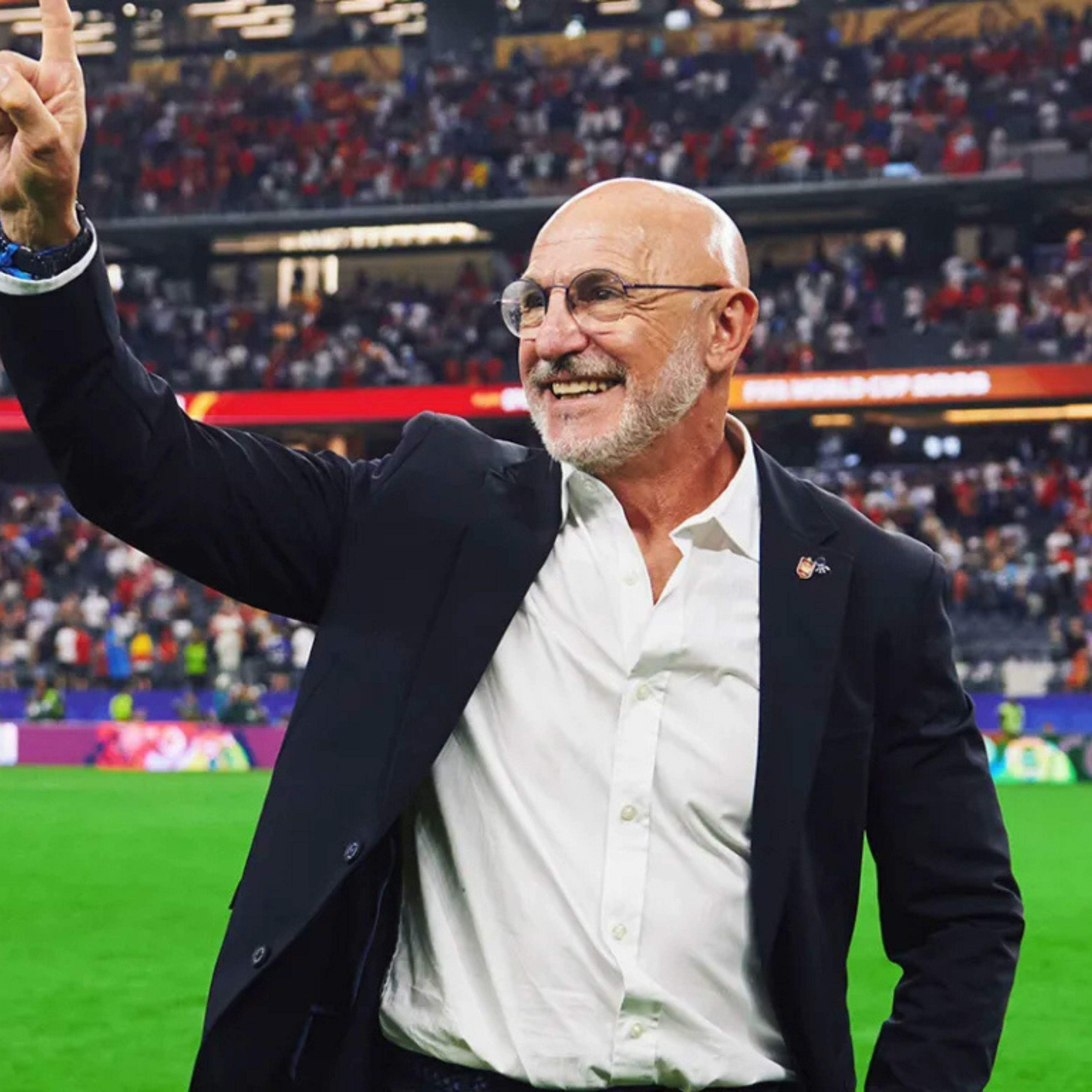 Campeão mundial, De la Fuente amplia contrato com a Espanha até Copa 'caseira' de 2030, diz TV