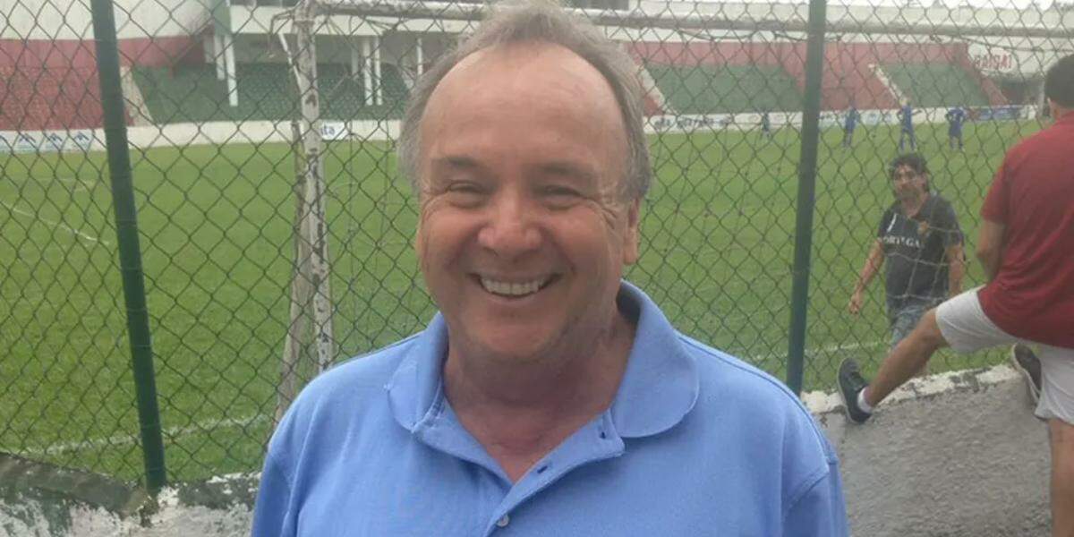 Xaxá no estádio Ulrico Mursa, onde começou no futebol profissional