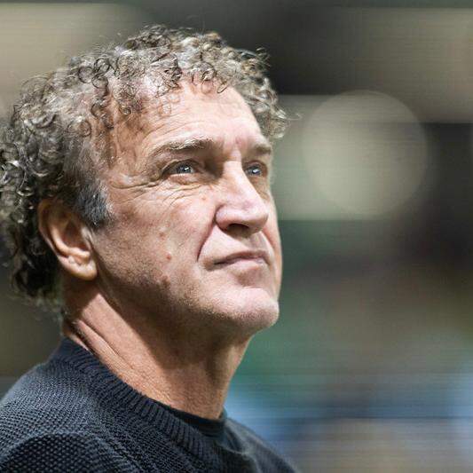 Cuca espera que a equipe continue somando pontos no Brasileirão, único campeonato que resta ao Santos em 2026