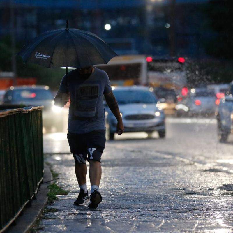 Inmet prevê final de semana de chuvas nas regiões Sul e Sudeste