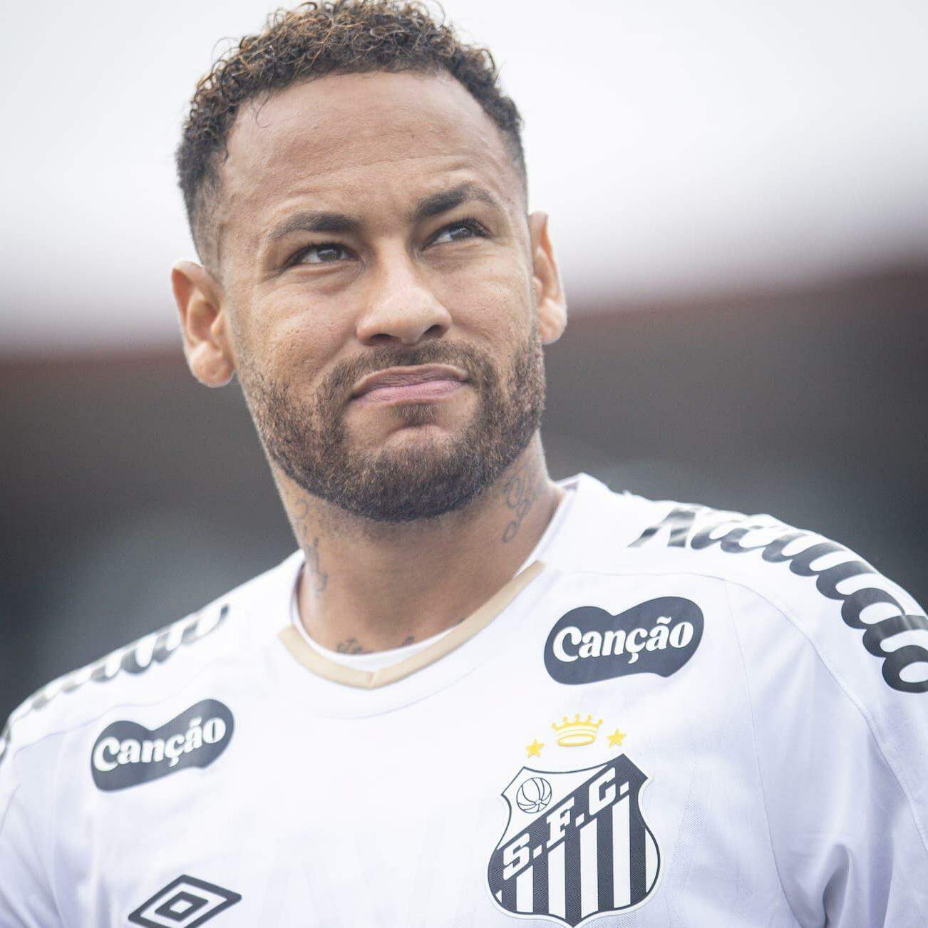 Neymar virou alvo da torcida atleticana e do time mineiro após a eliminação do Santos
