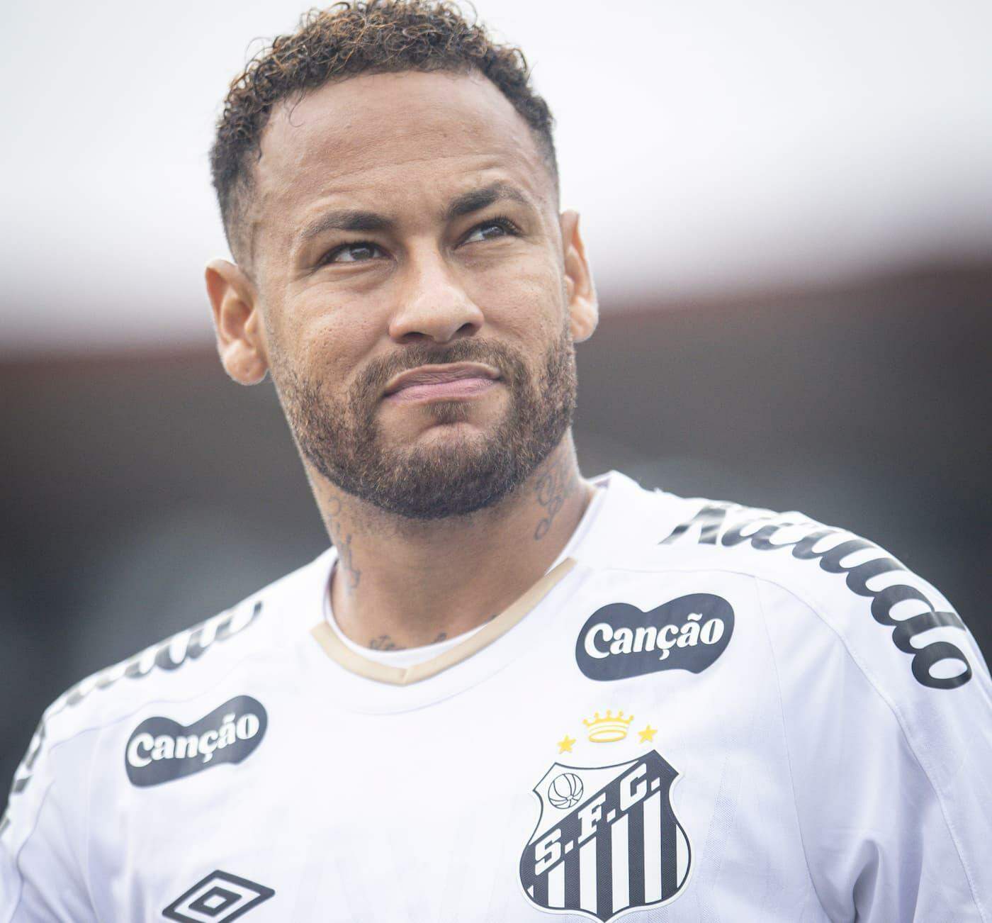 Neymar virou alvo da torcida atleticana e do time mineiro após a eliminação do Santos