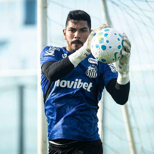 Com Brazão fora, João Paulo pode voltar a jogar pelo Santos após o retorno ao Alvinegro, em julho