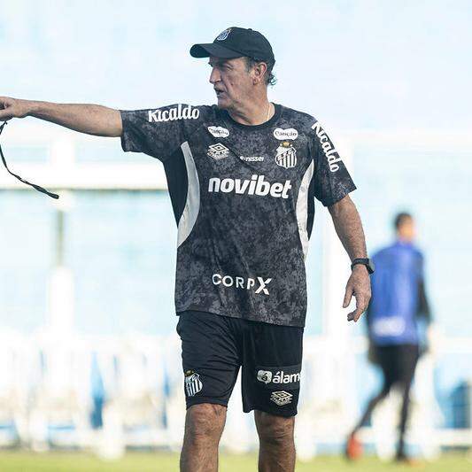 O técnico Cuca aponta o único caminho para o Santos: somar o máximo de pontos no Brasileirão