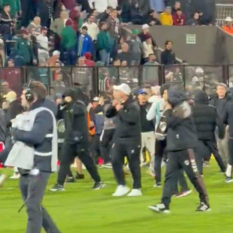 Platense é punido após invasão e briga em jogo contra o Fluminense; Conmebol não se pronunciou