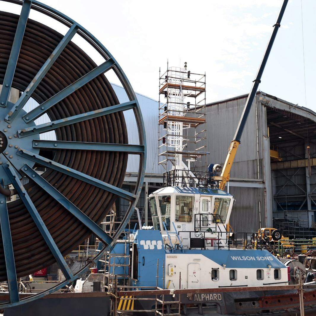 Wilson Sons builds and maintains tugboats on the Left Bank of the Port of Santos, in Guarujá