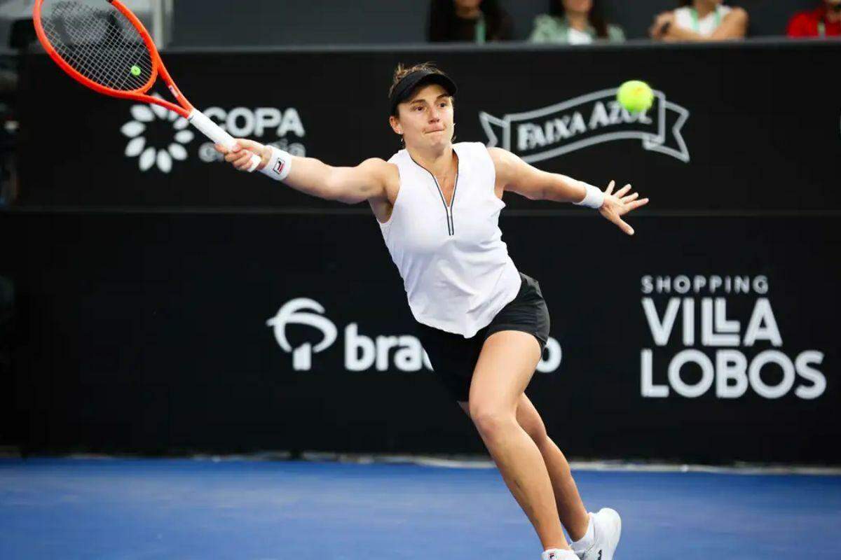 Nadia Podoroska (na foto) enfrentará a adversária espanhola Kaitlin Quevedo