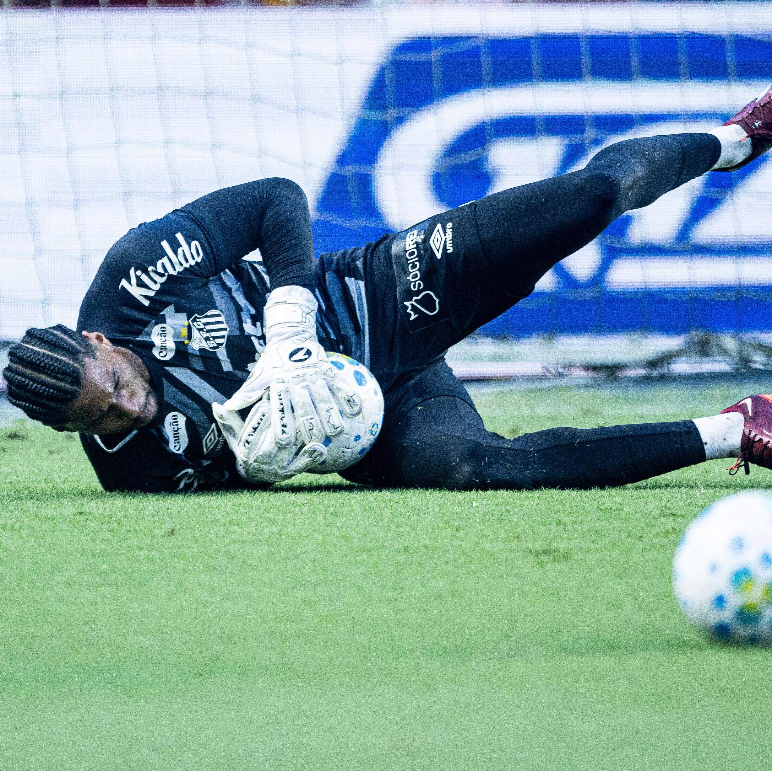 Diógenes fez boas defesas contra o Remo, mas errou na jogada que resultou no gol do adversário